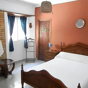 Habitación Independiente En Casa Antigua - Centro Habitación en casa particular Utrera